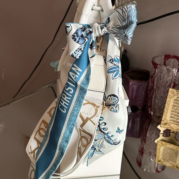 Dior - Picture 4 of 16